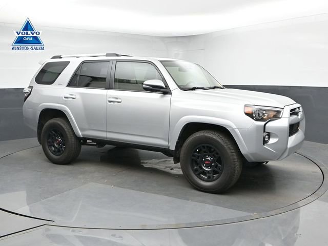 Used 2021 Toyota 4Runner SR5 Premium w/ Moonroof Package AWD/4WD image 1