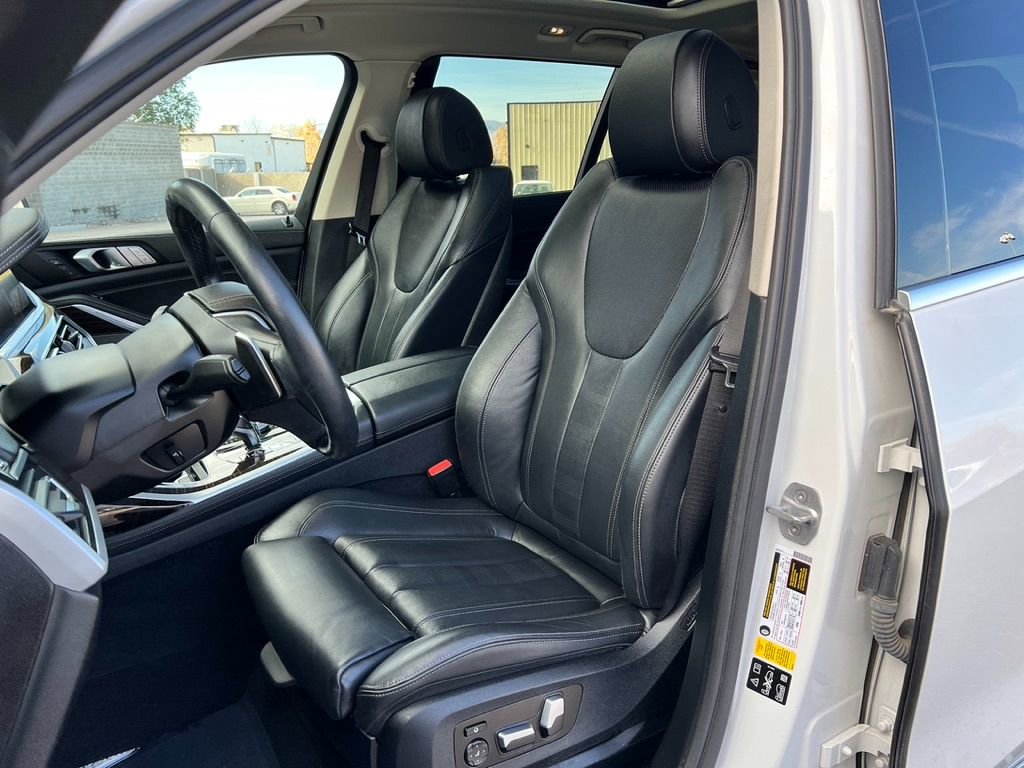 Used 2020 BMW X7 xDrive40i w/ Executive Package image 20