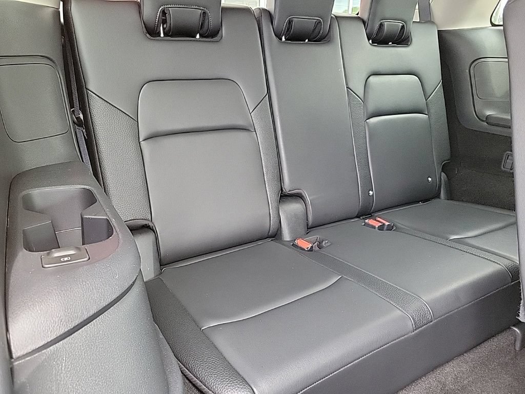 Used 2025 Nissan Pathfinder SL AWD/4WD image 20