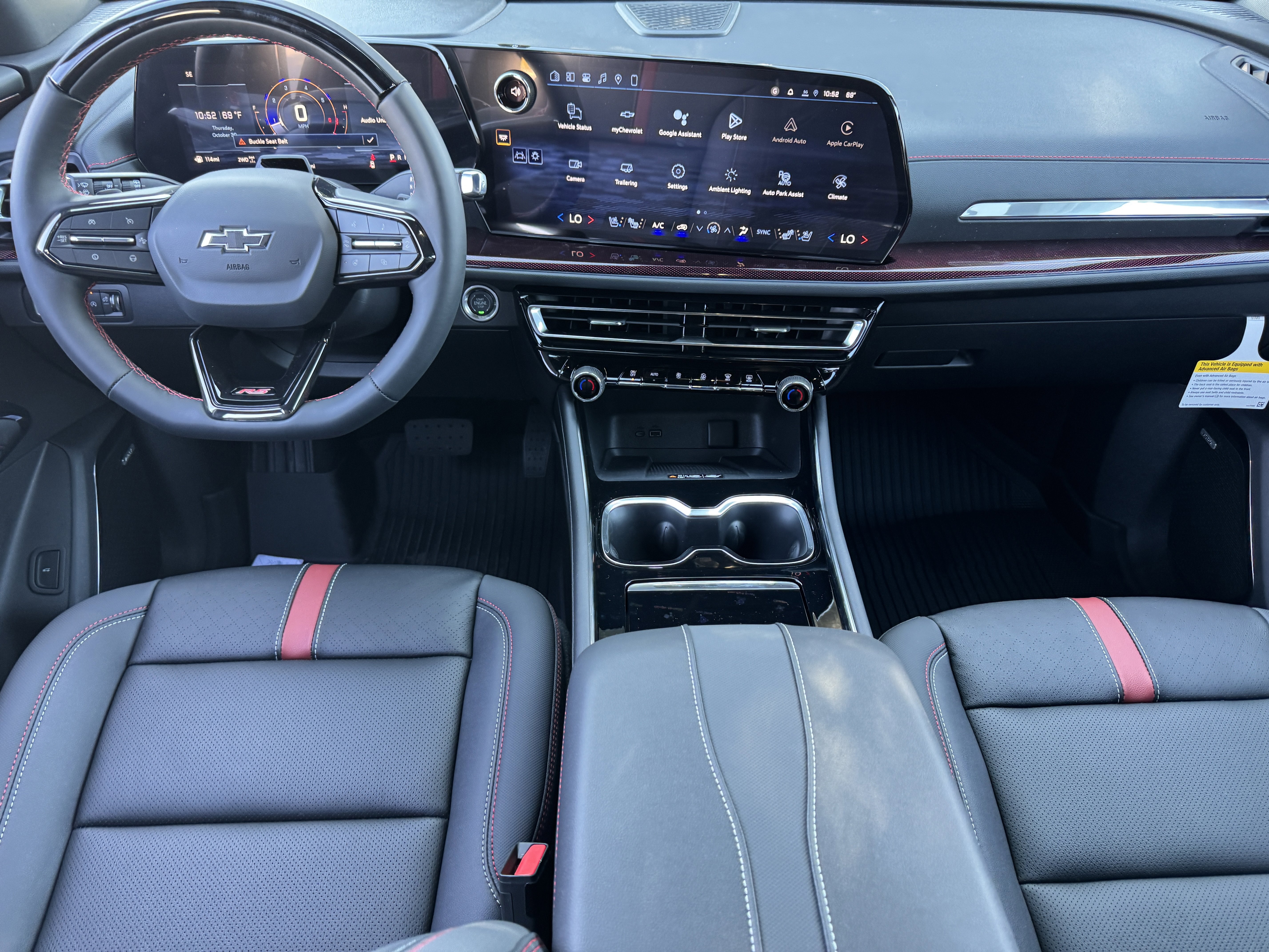 New 2026 Chevrolet Traverse RS w/ LPO, Floor Liner Package AWD/4WD image 18