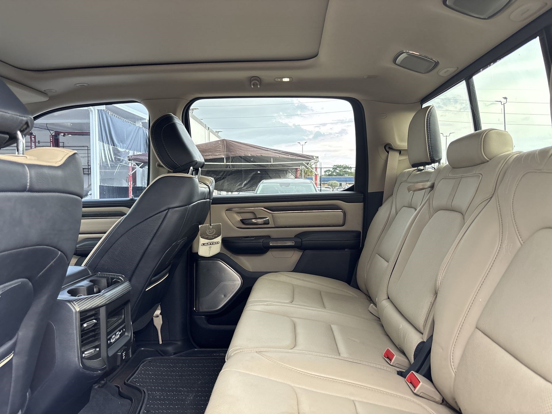 Used 2020 RAM 1500 Limited AWD/4WD image 22