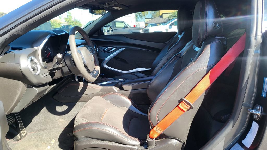 Used 2017 Chevrolet Camaro ZL1 image 21