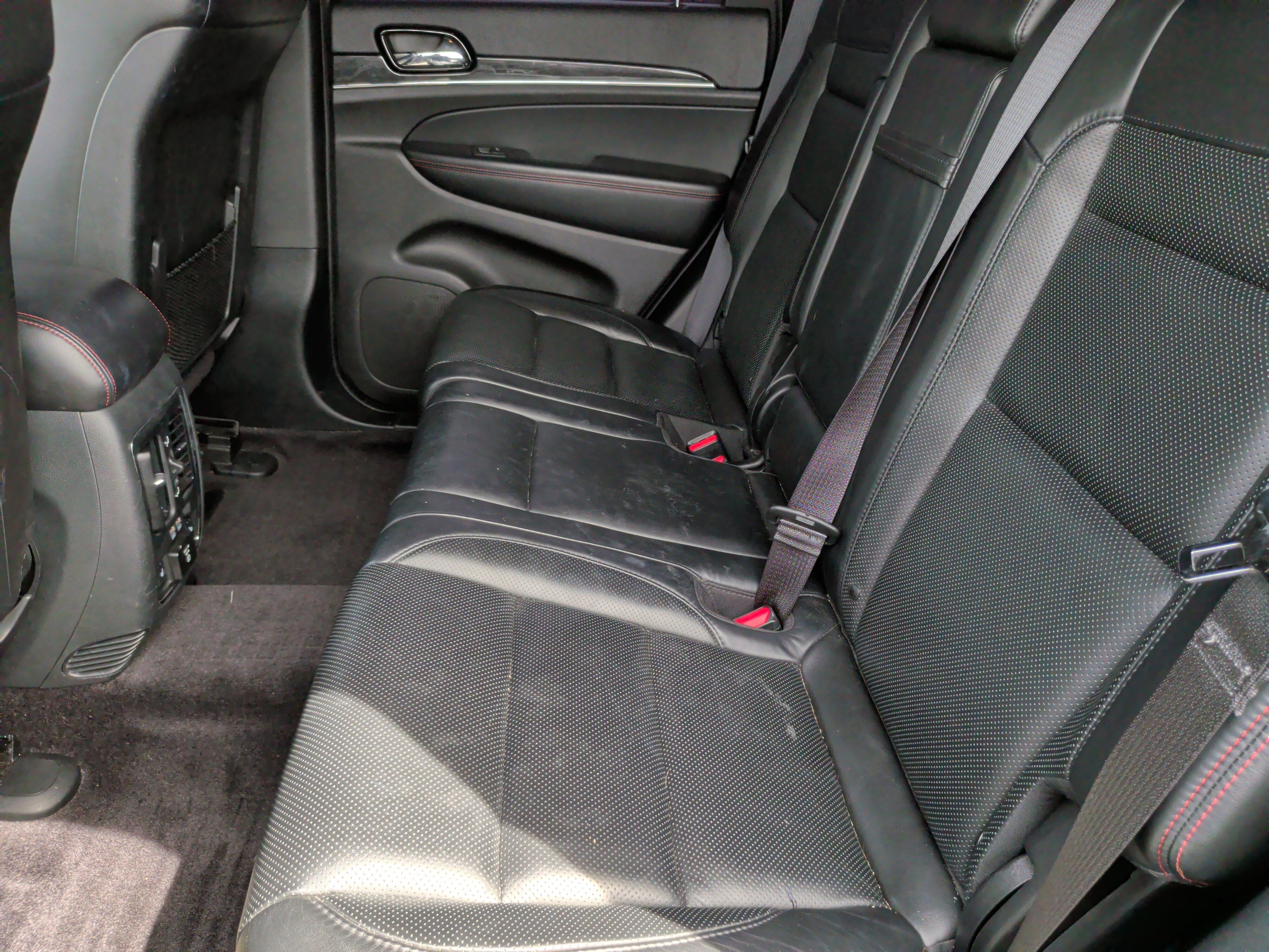 Used 2019 Jeep Grand Cherokee Trailhawk w/ Trailhawk Luxury Group image 34