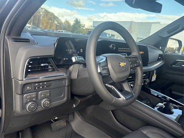 New 2026 Chevrolet Suburban LT image 10