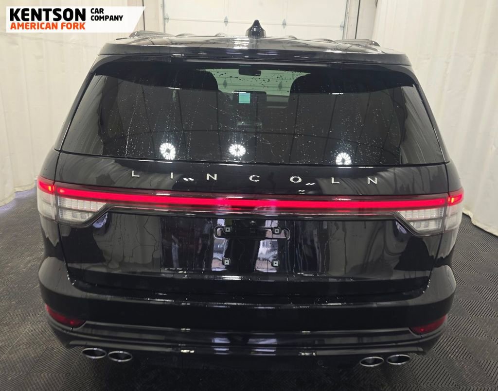Used 2025 Lincoln Aviator Reserve w/ Jet Appearance Package image 5