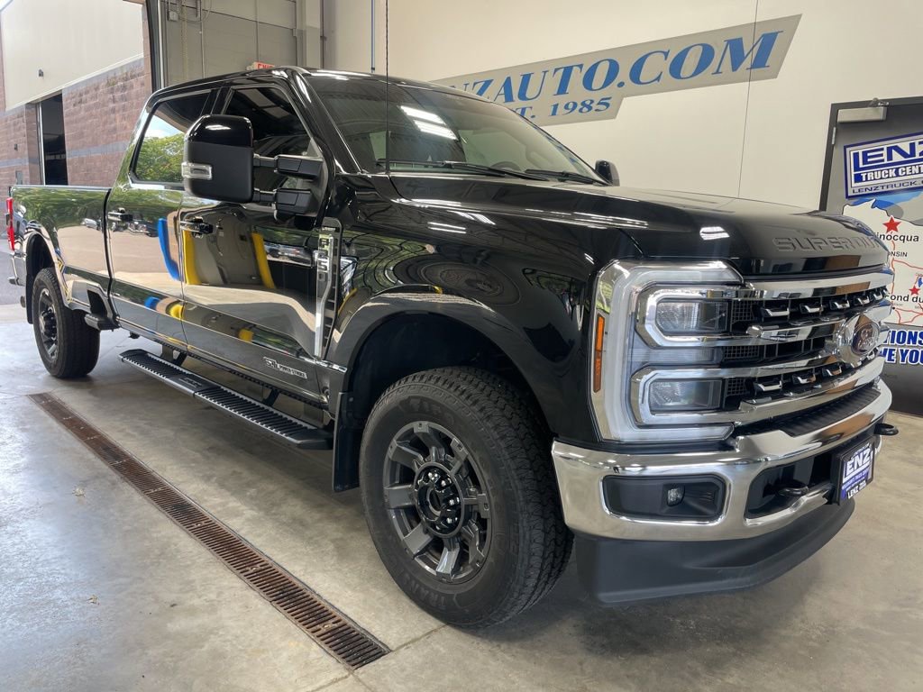 Used 2024 Ford F250 Lariat image 2