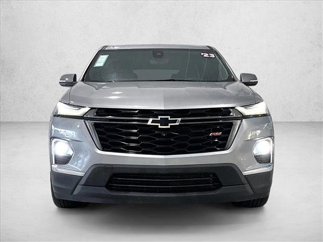 Used 2023 Chevrolet Traverse RS FWD image 3