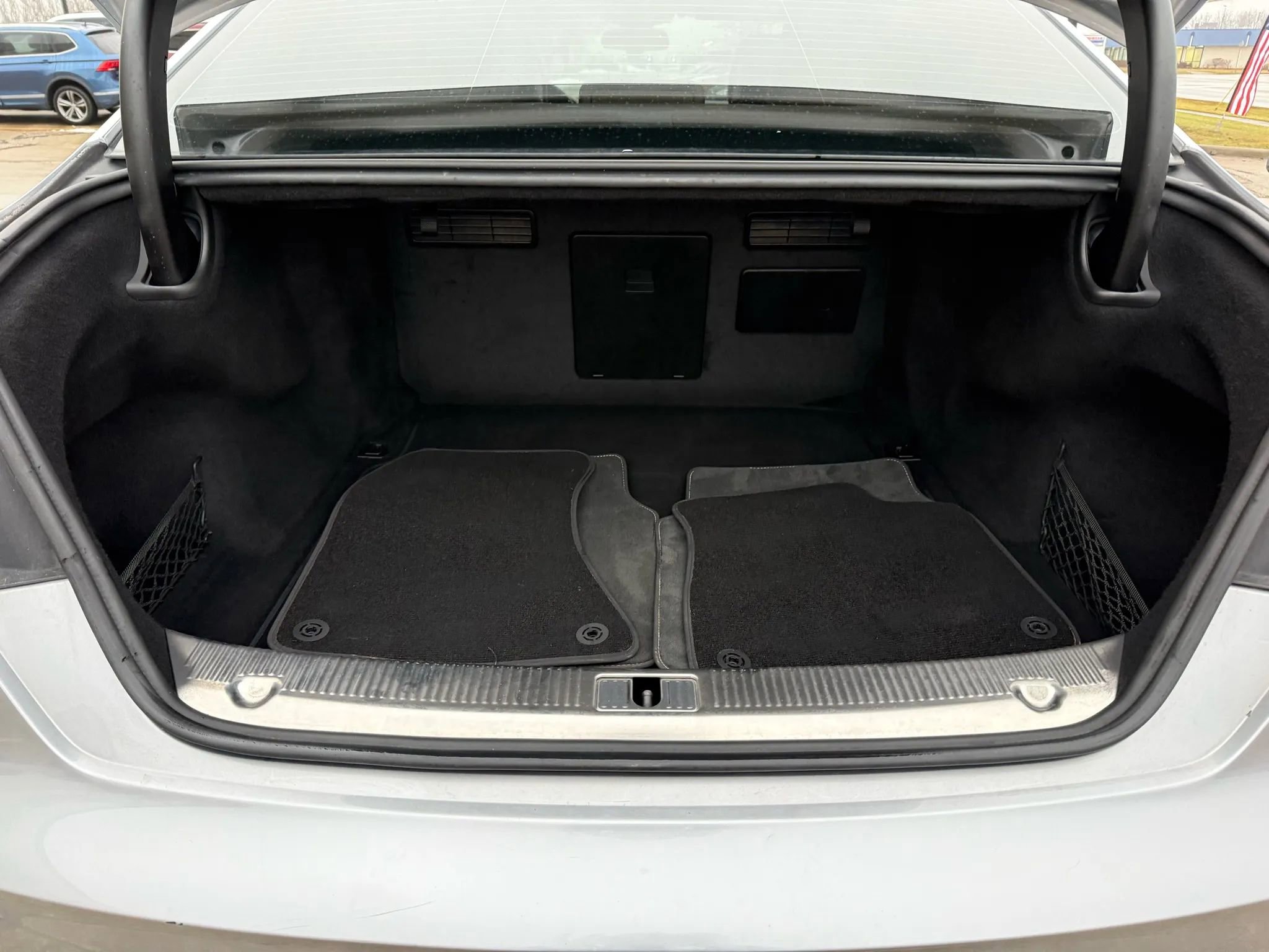 Used 2017 Audi A8 L 4.0T image 14