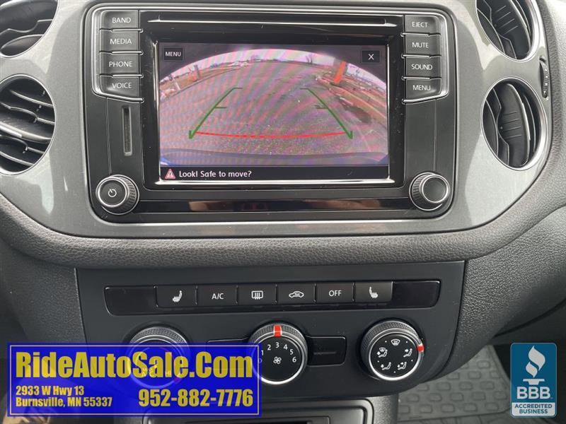 Used 2017 Volkswagen Tiguan S image 19