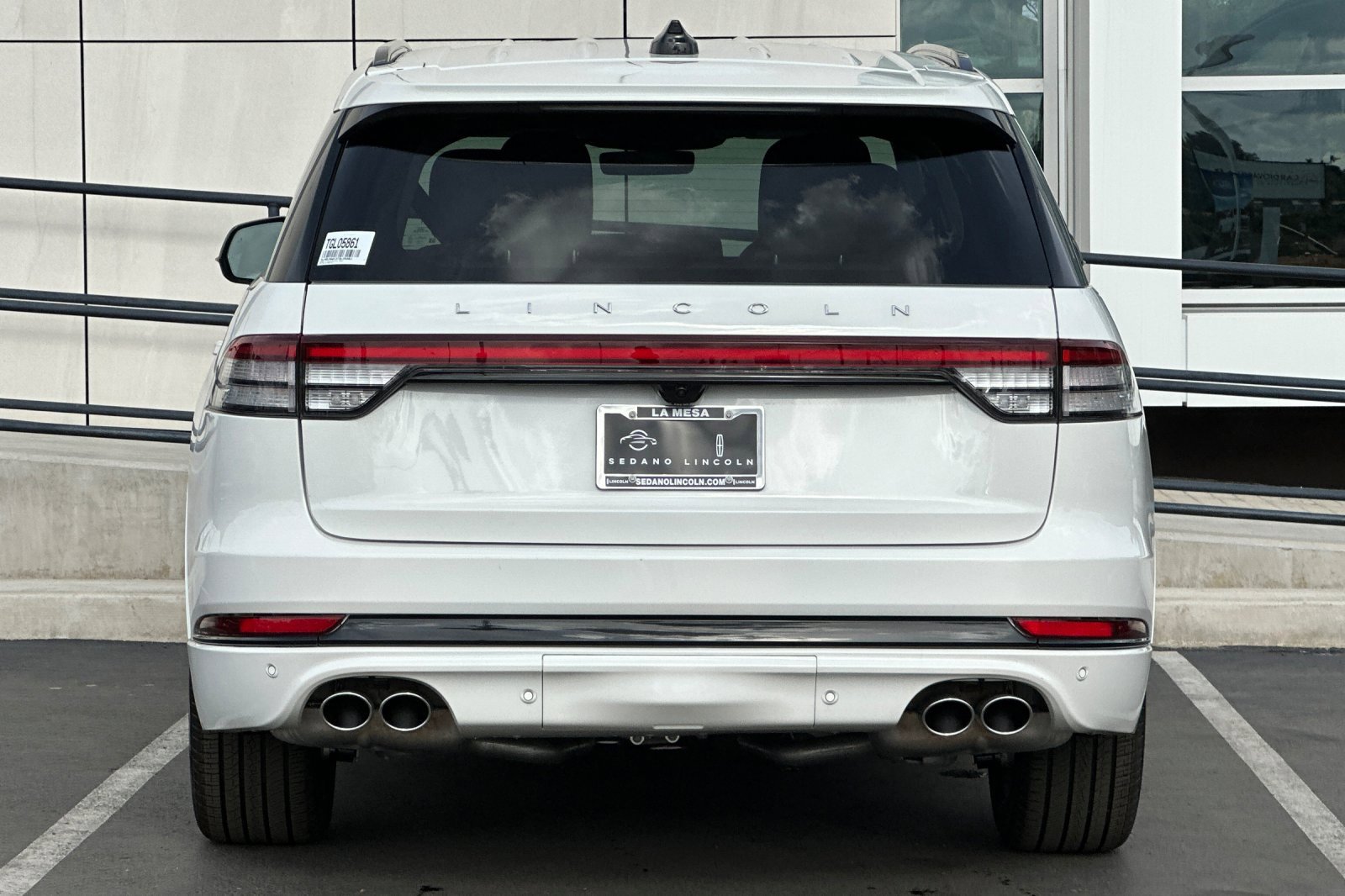 New 2026 Lincoln Aviator Premiere w/ Jet Appearance Package image 4