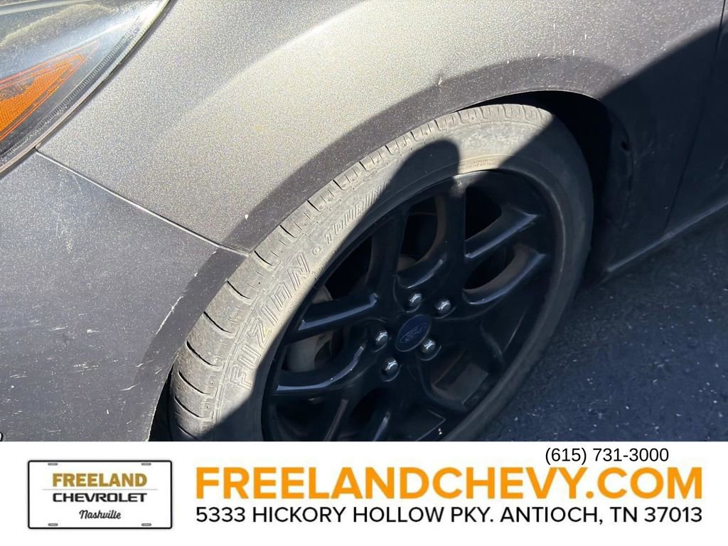 Used 2016 Ford Focus SE w/ Equipment Group 201A FWD image 9