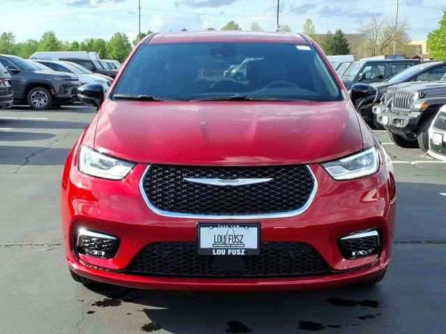 New 2026 Chrysler Pacifica Select AWD/4WD image 24