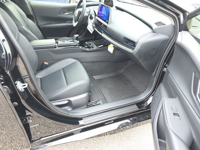 New 2026 Toyota Prius Plug-In Hybrid FWD image 10