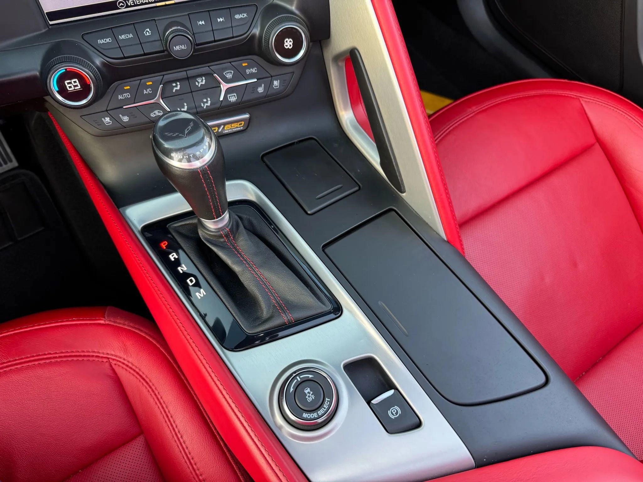 Used 2016 Chevrolet Corvette Z06 w/ 3LZ Preferred Equipment Group image 40