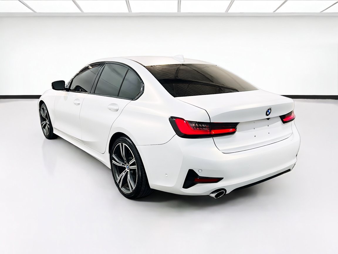 Used 2022 BMW 330i Sedan w/ Convenience Package RWD image 6