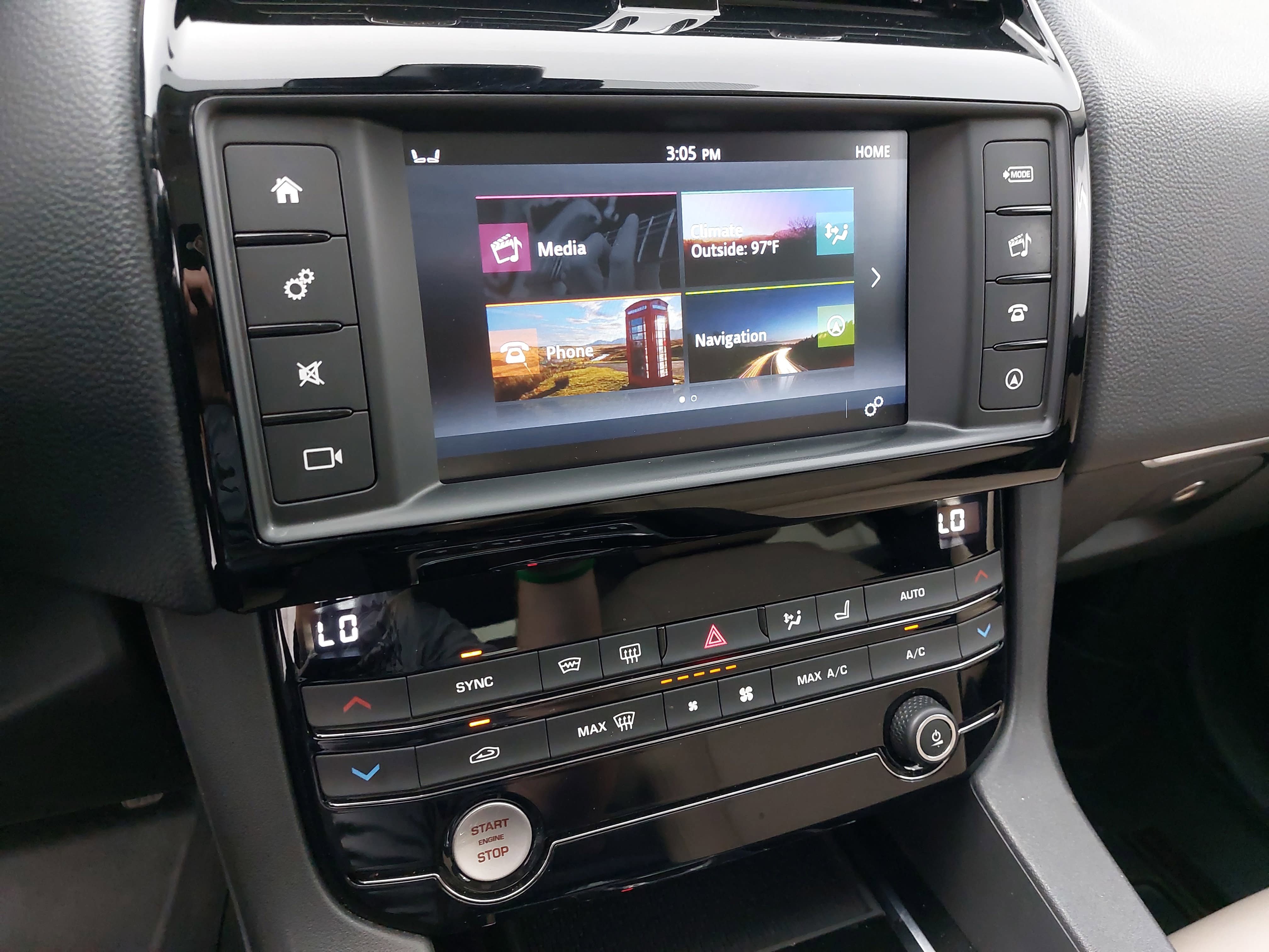 Used 2018 Jaguar F-PACE Premium AWD/4WD image 22