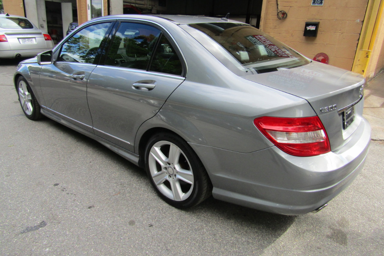Used 2011 Mercedes-Benz C 300 4dr Sdn C 300 Sport 4MATIC image 3