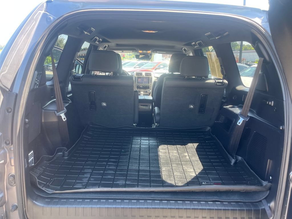 Used 2021 Lexus GX 460 Premium w/ Accessory Package AWD/4WD image 20