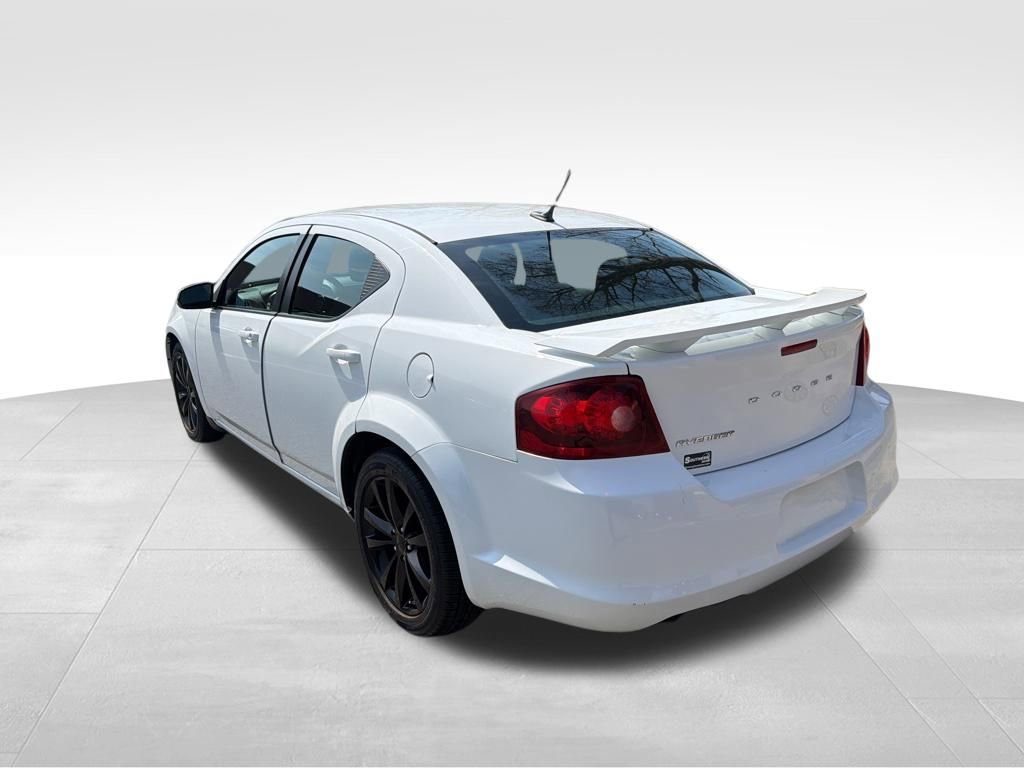 Used 2014 Dodge Avenger SXT w/ Blacktop Package image 3