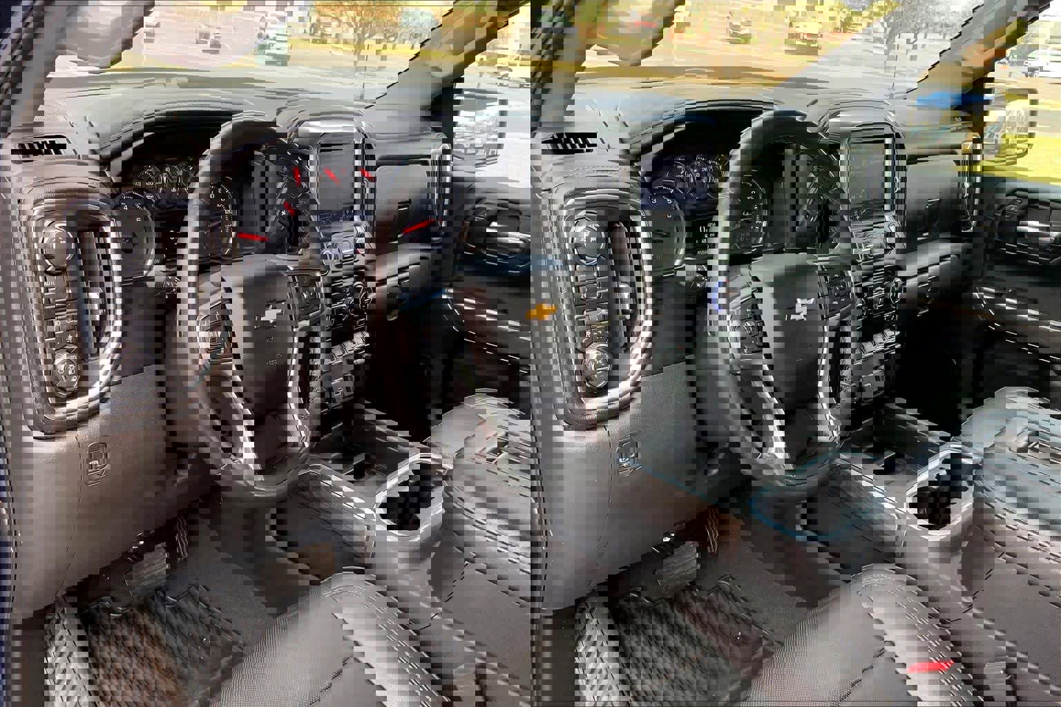 Used 2019 Chevrolet Silverado 1500 LTZ w/ LTZ Texas Edition image 18