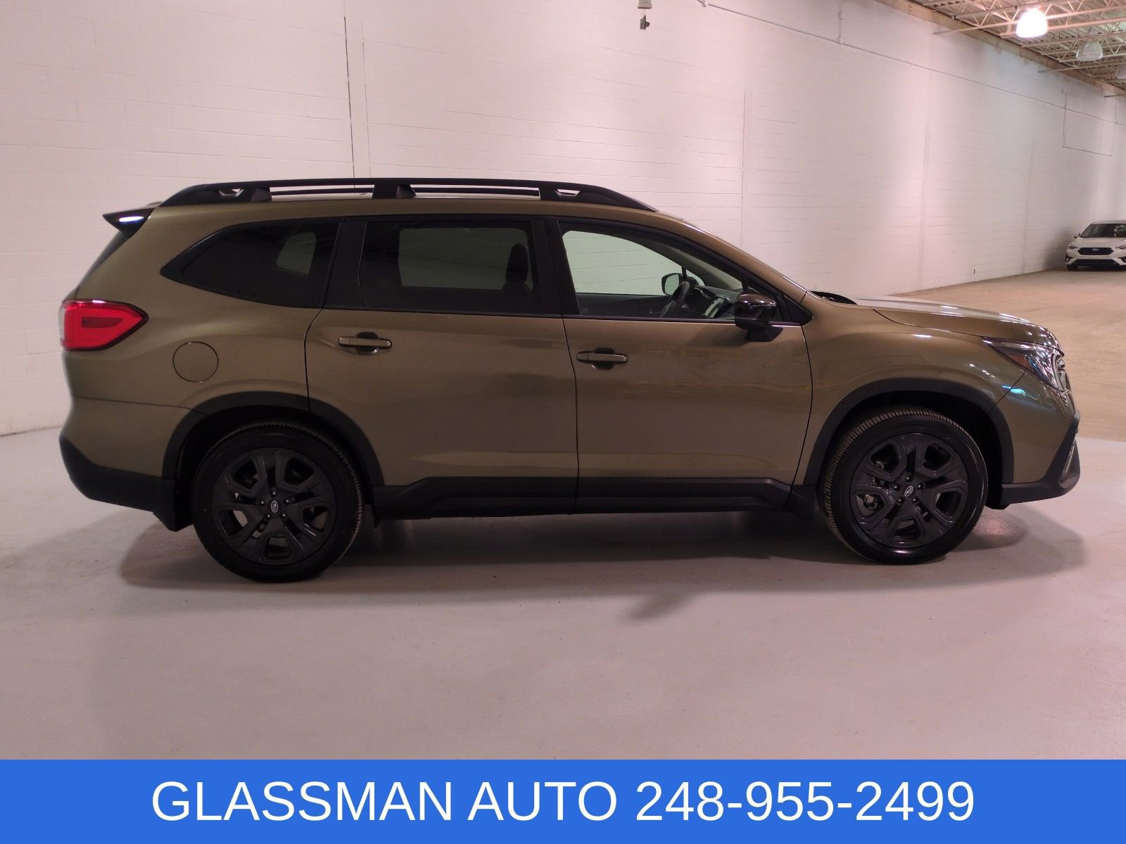 Certified 2025 Subaru Ascent Bronze Edition w/ Onyx Package AWD/4WD image 2
