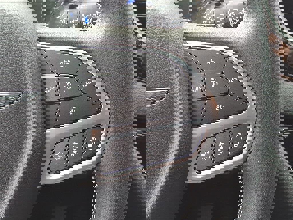 New 2026 Chrysler Voyager LX image 14