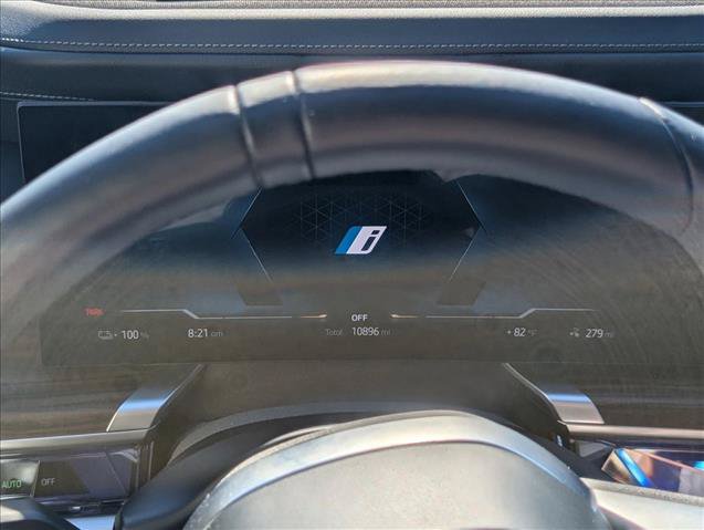 Used 2025 BMW i7 xDrive60 AWD/4WD image 10