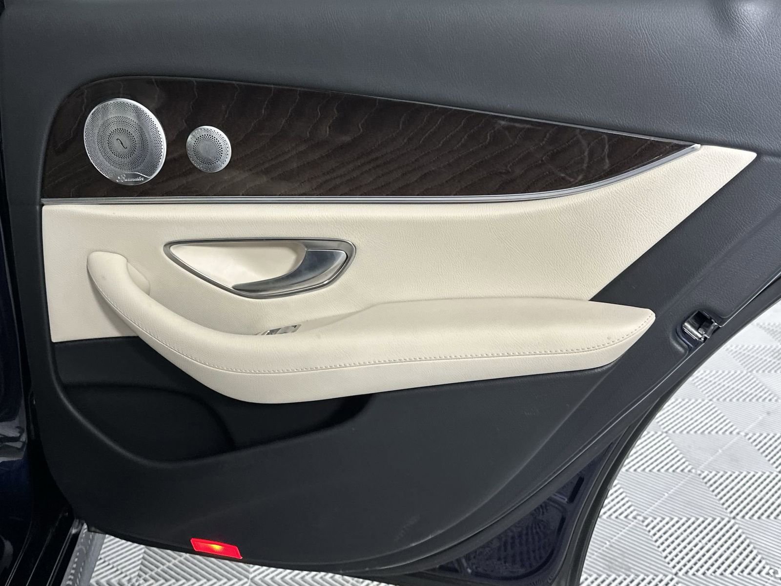 Used 2020 Mercedes-Benz E 350 Sedan image 32