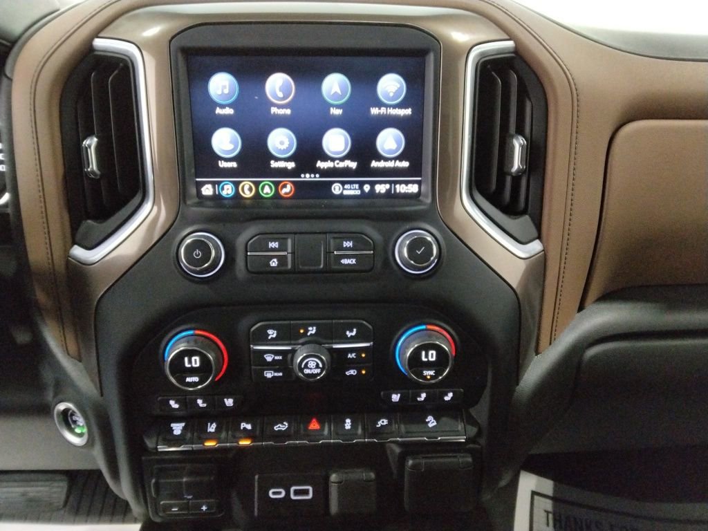 Used 2023 Chevrolet Silverado 2500 High Country w/ Technology Package image 19