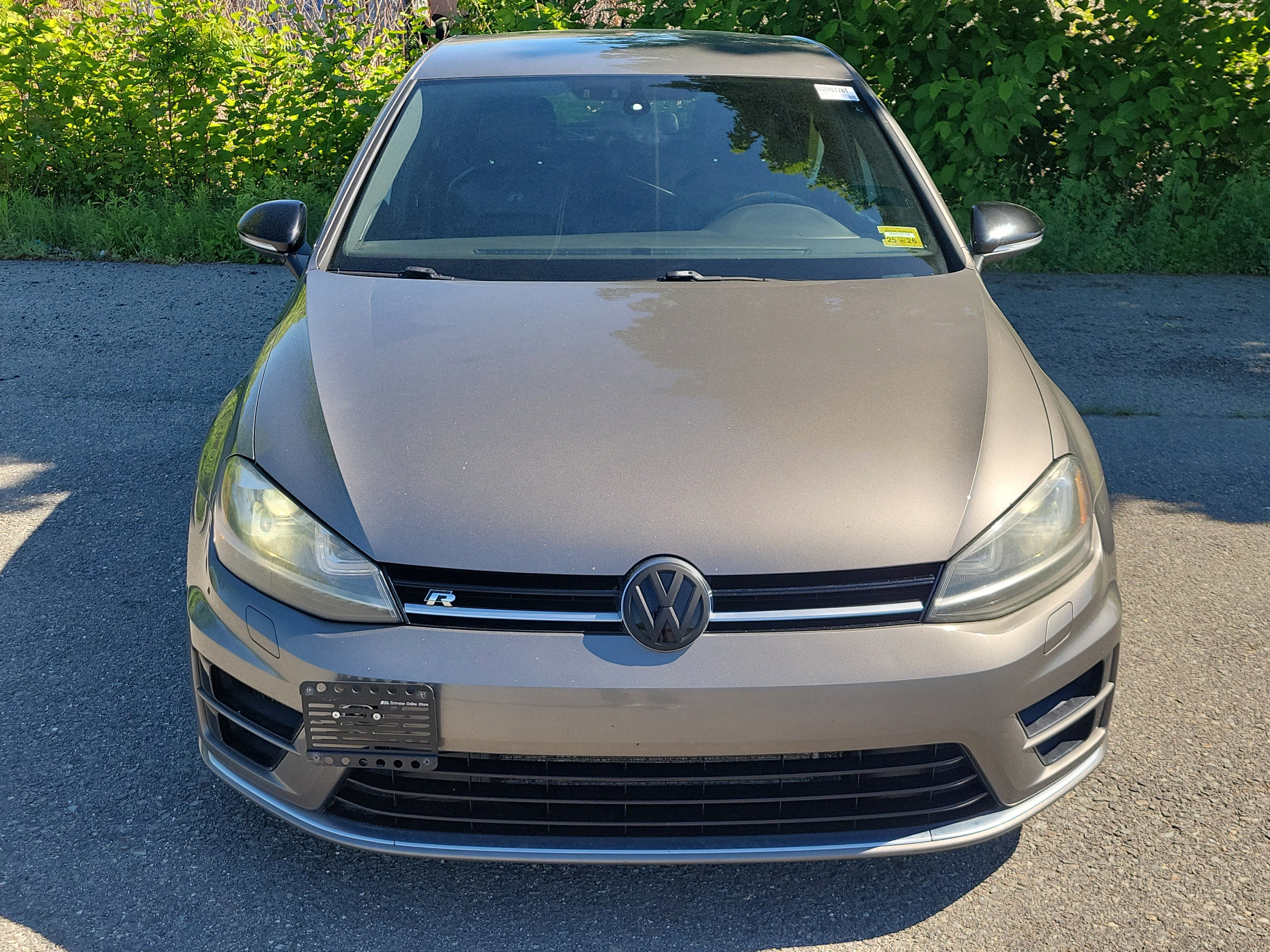 Used 2016 Volkswagen Golf R 4-Door AWD/4WD image 2