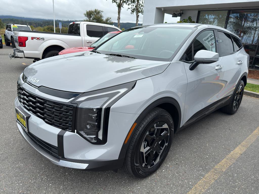 New 2026 Kia Sportage S image 1