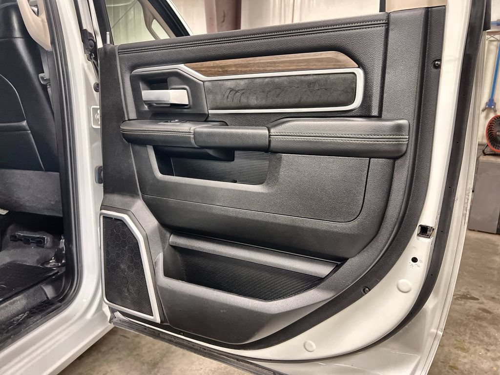 Used 2024 RAM 2500 Laramie AWD/4WD image 24