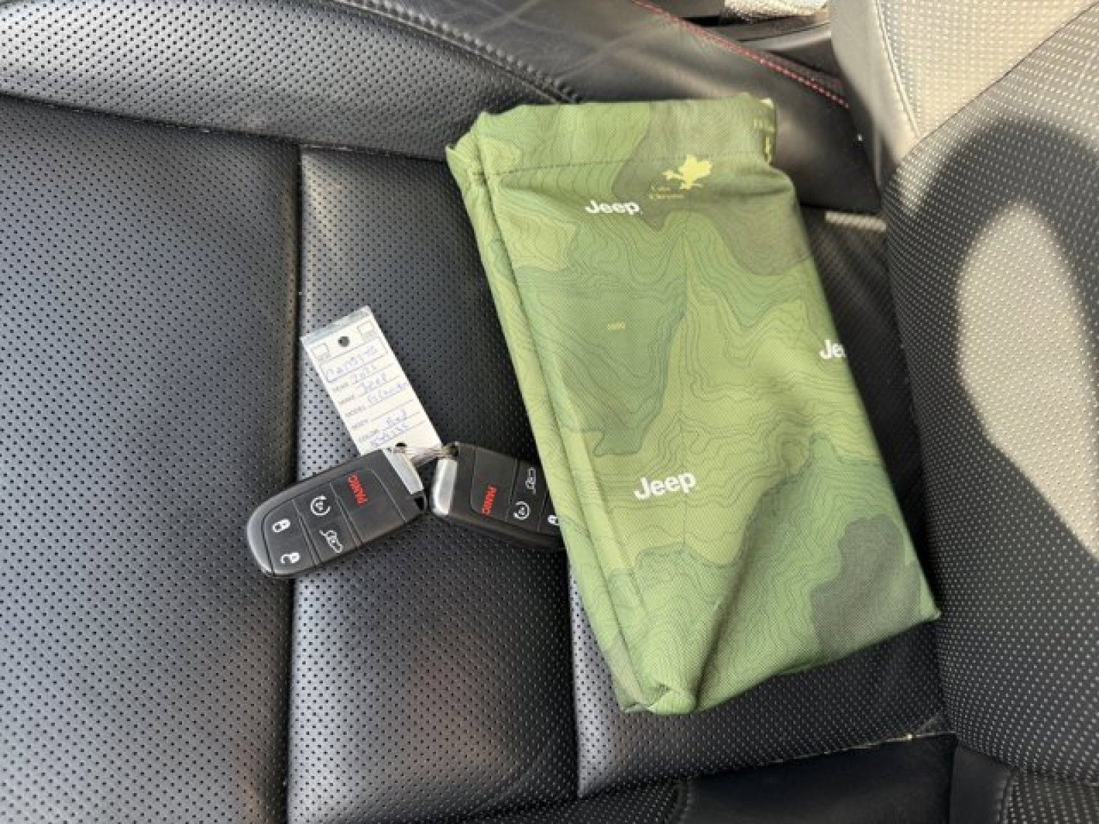 Used 2021 Jeep Grand Cherokee Trailhawk w/ Trailhawk Luxury Group image 22