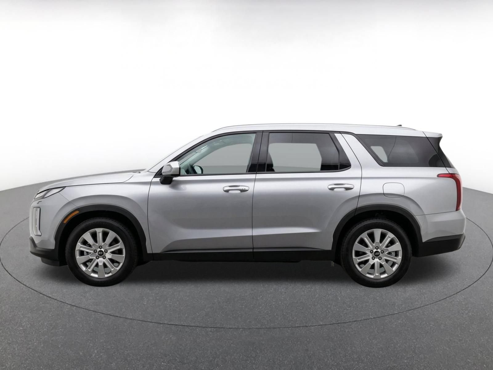 Used 2025 Hyundai Palisade SEL FWD image 4