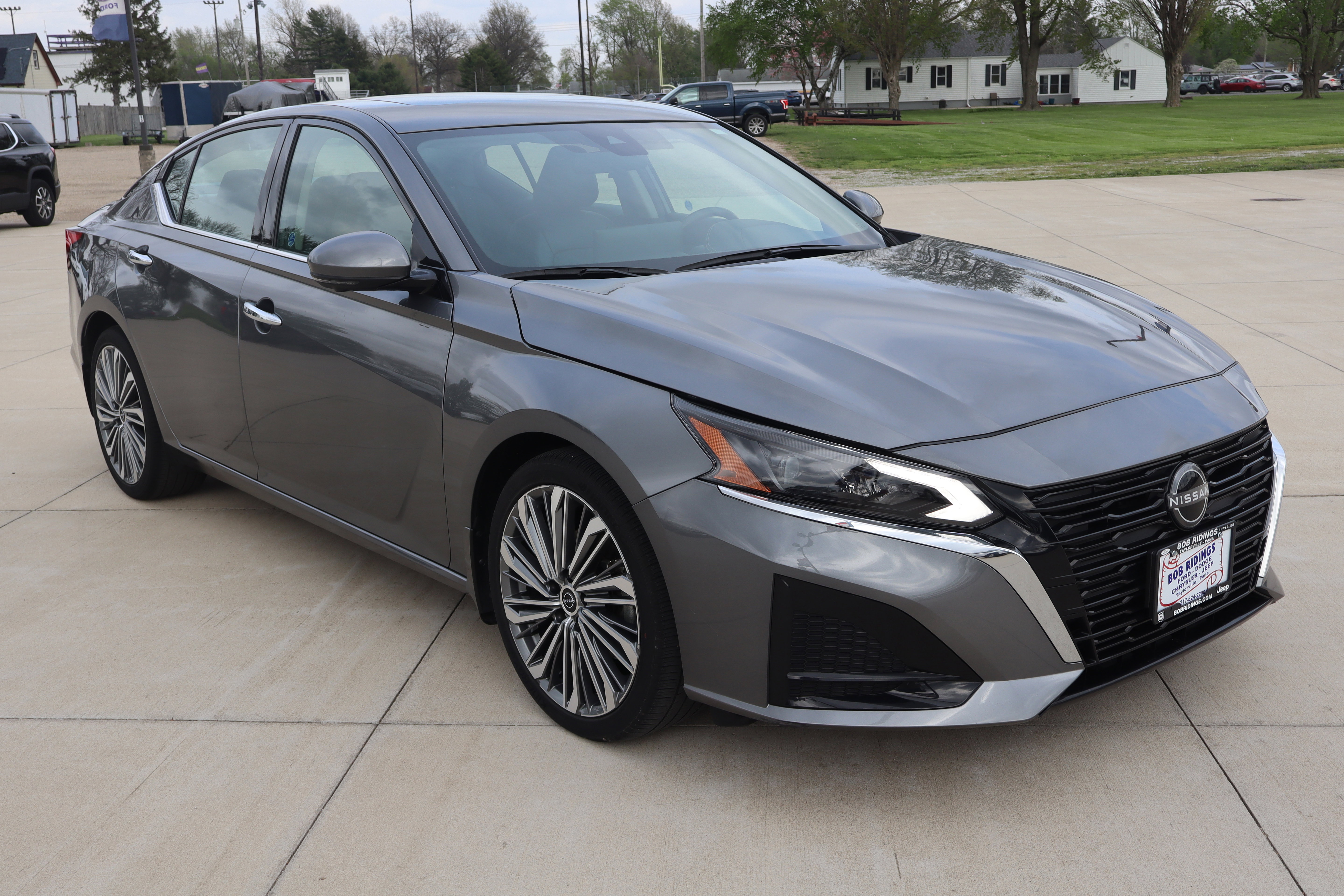 Used 2023 Nissan Altima 2.5 SL FWD image 4