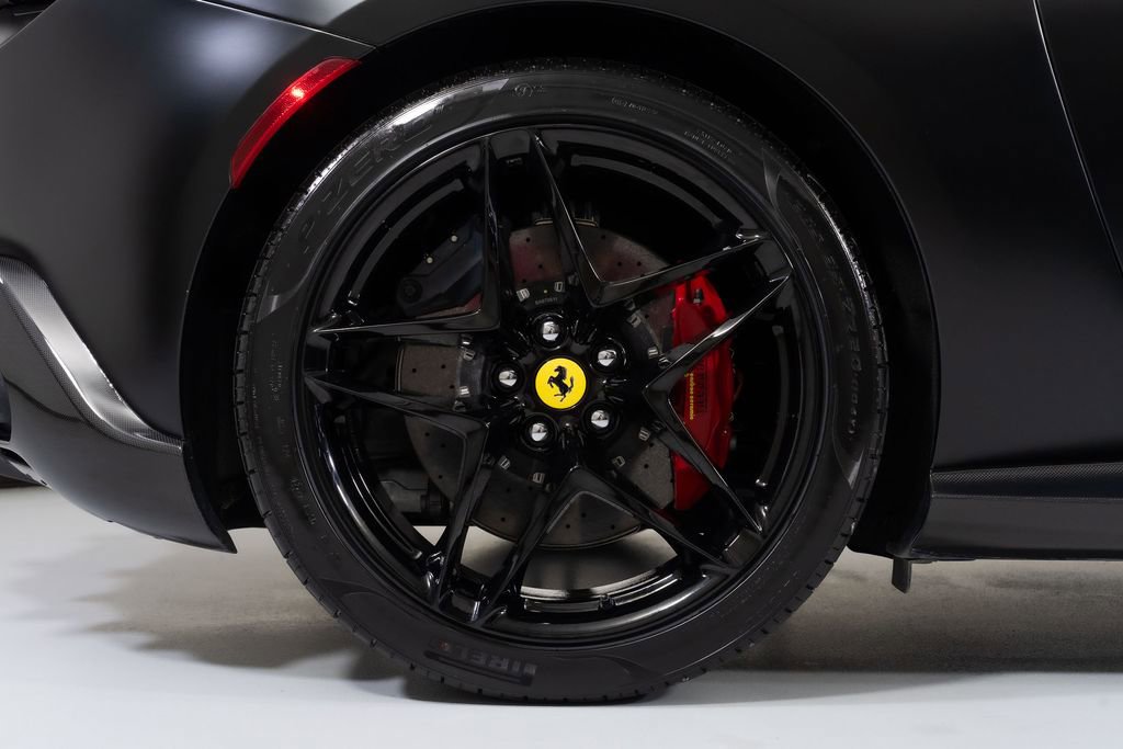 Used 2025 Ferrari Roma Spider image 21