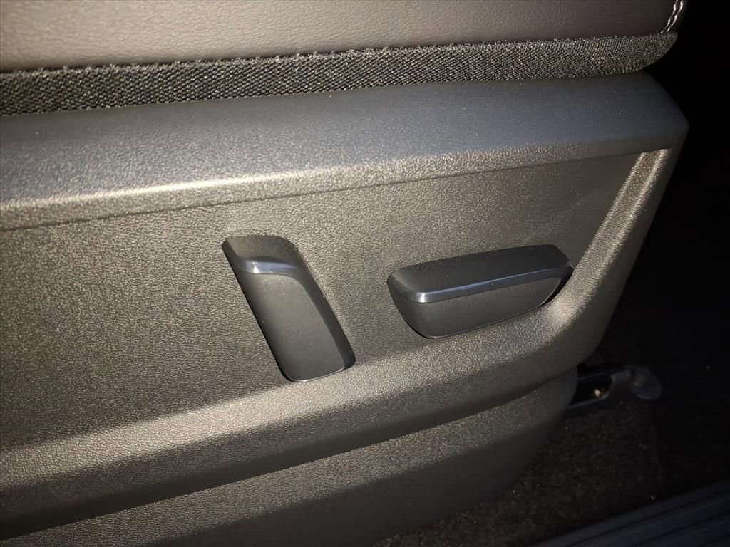 New 2026 Nissan Armada SV image 9