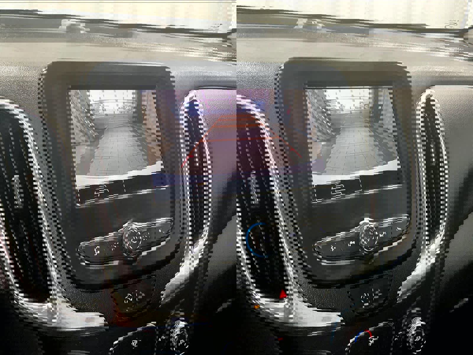 Used 2022 Chevrolet Equinox LT image 19