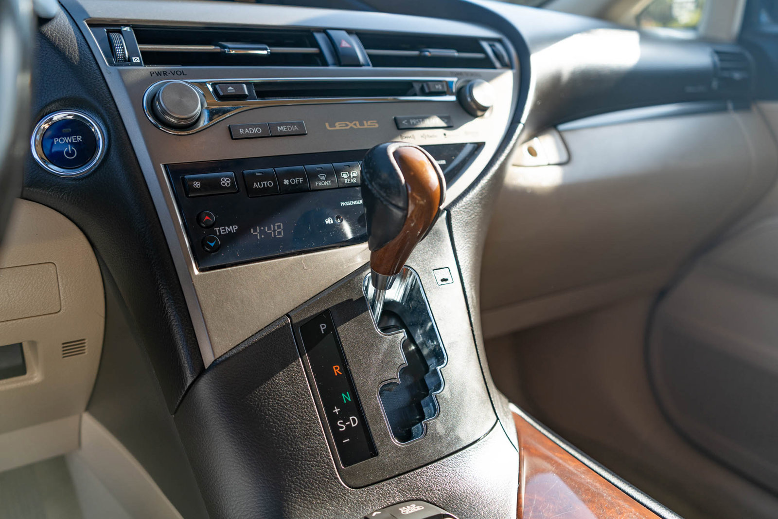 Used 2013 Lexus RX 450h AWD w/ Navigation Pkg image 23