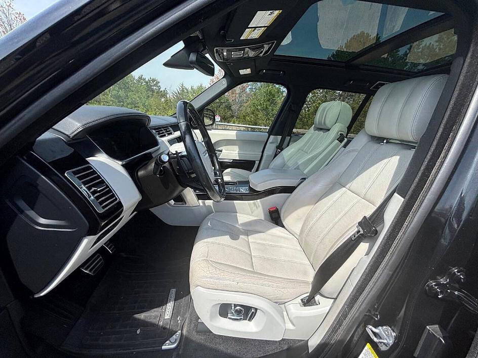 Used 2016 Land Rover Range Rover Supercharged image 13