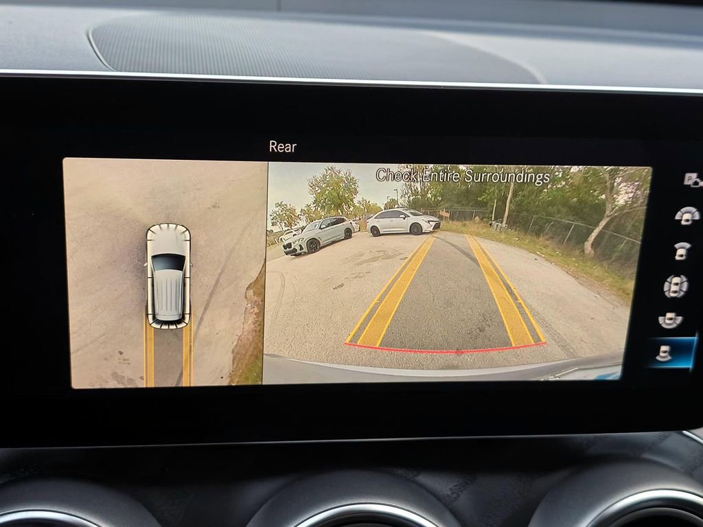 Used 2022 Mercedes-Benz GLC 300 w/ Premium Package Lite image 19