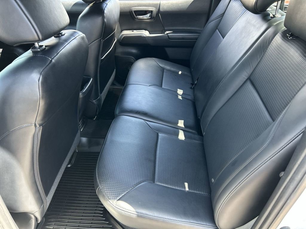 Used 2018 Toyota Tacoma Limited image 26