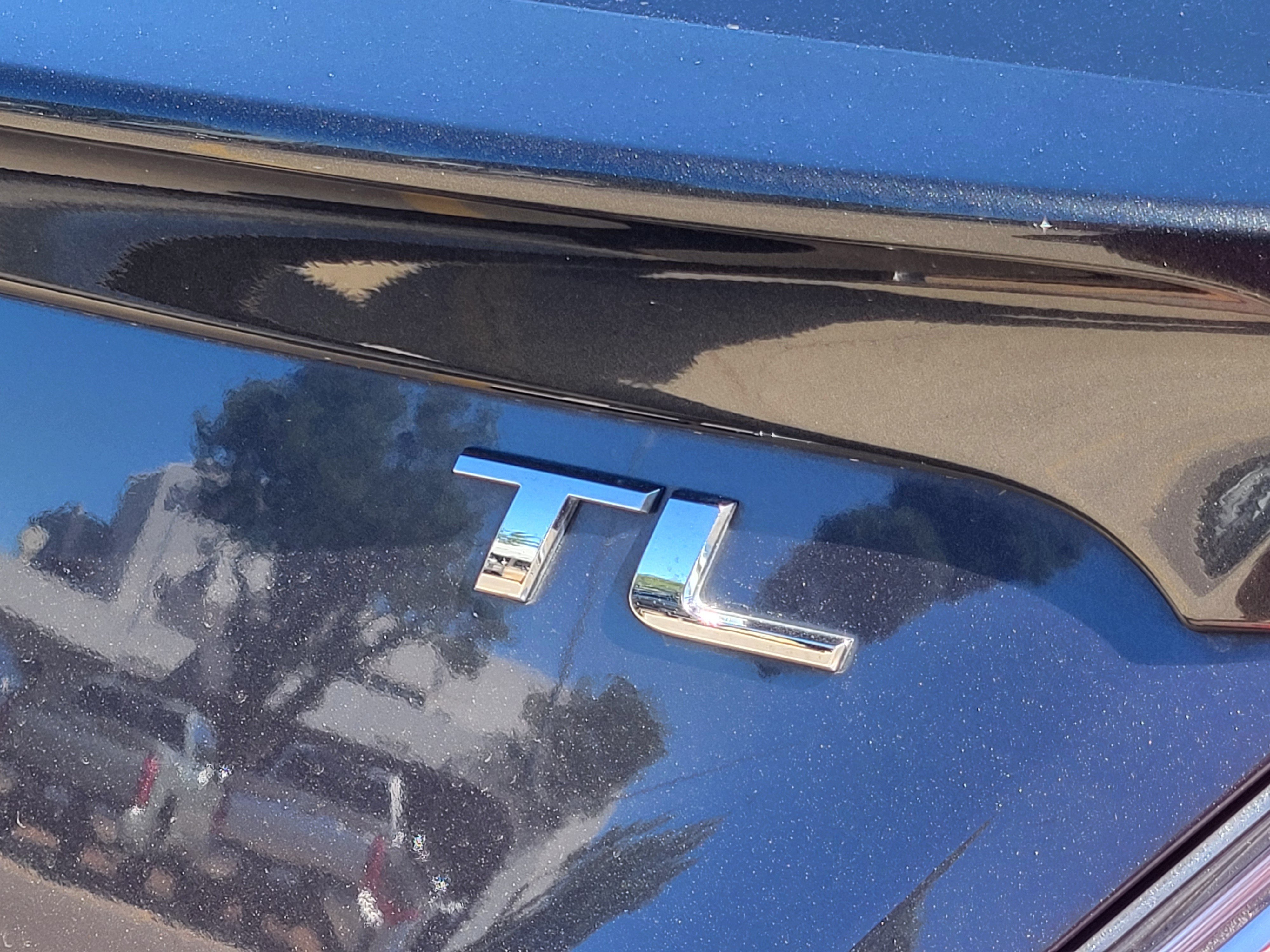 Used 2012 Acura TL w/ Technology Package FWD image 9