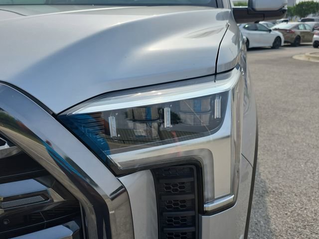 Used 2024 Toyota Tundra Platinum AWD/4WD image 32