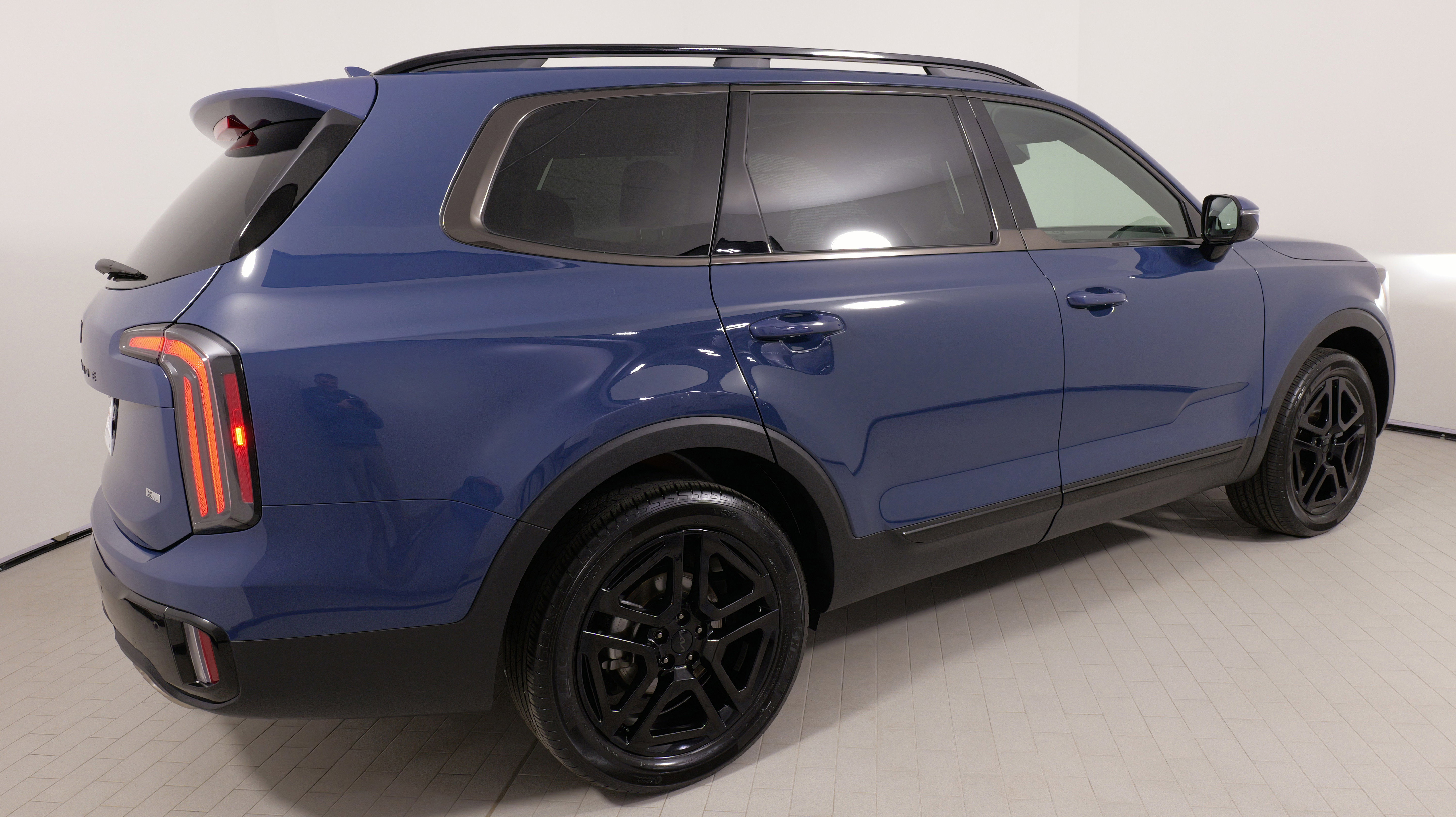 Used 2025 Kia Telluride SX X-Line image 13