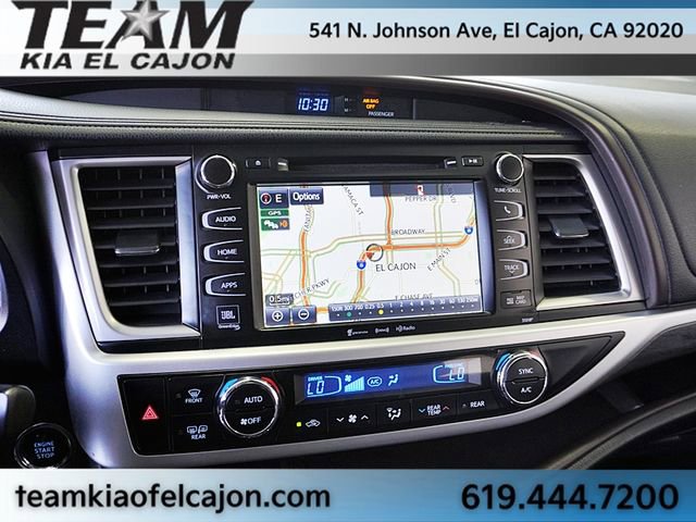 Used 2017 Toyota Highlander Limited Platinum image 29