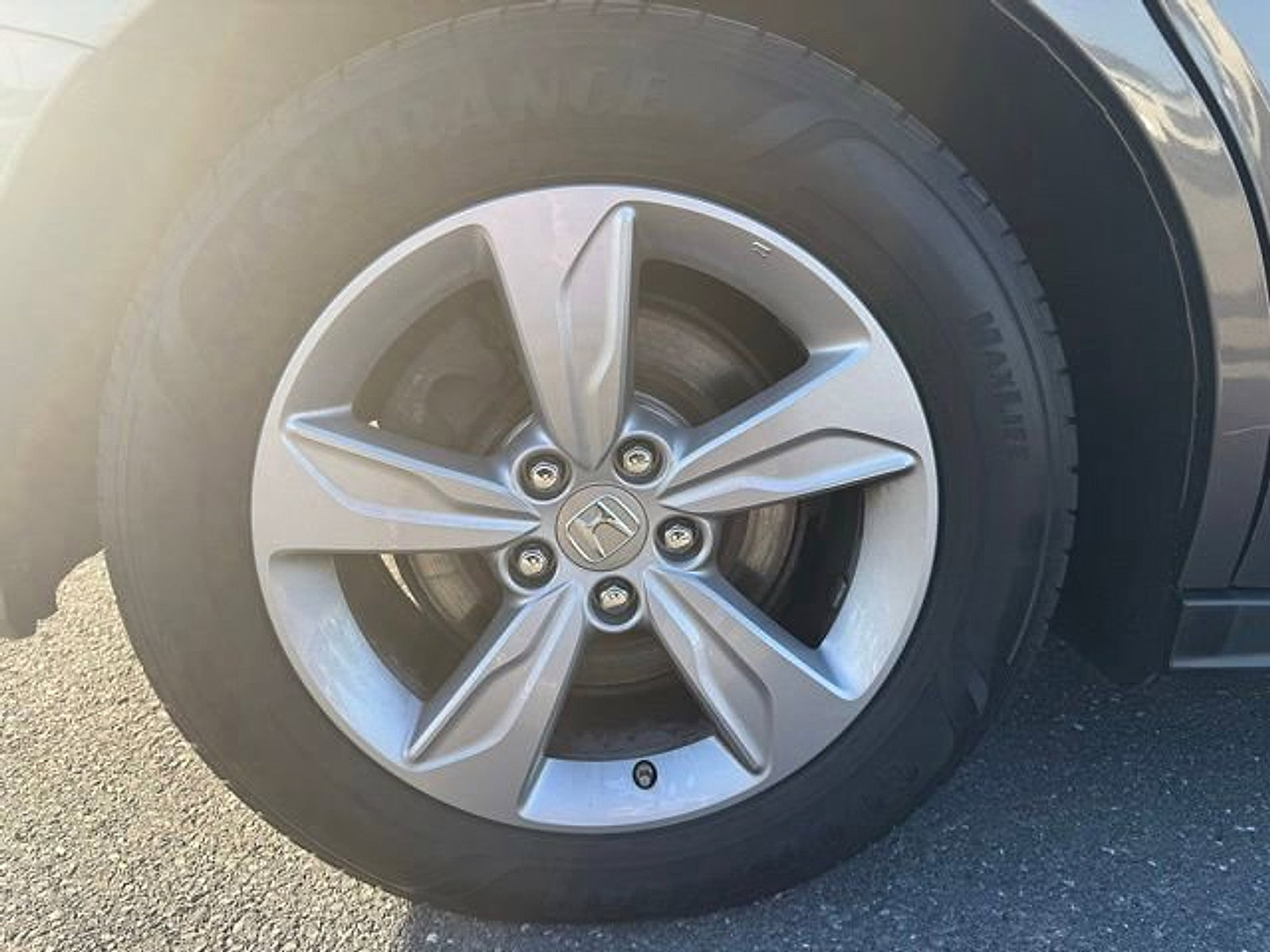 Used 2018 Honda Odyssey EX image 28