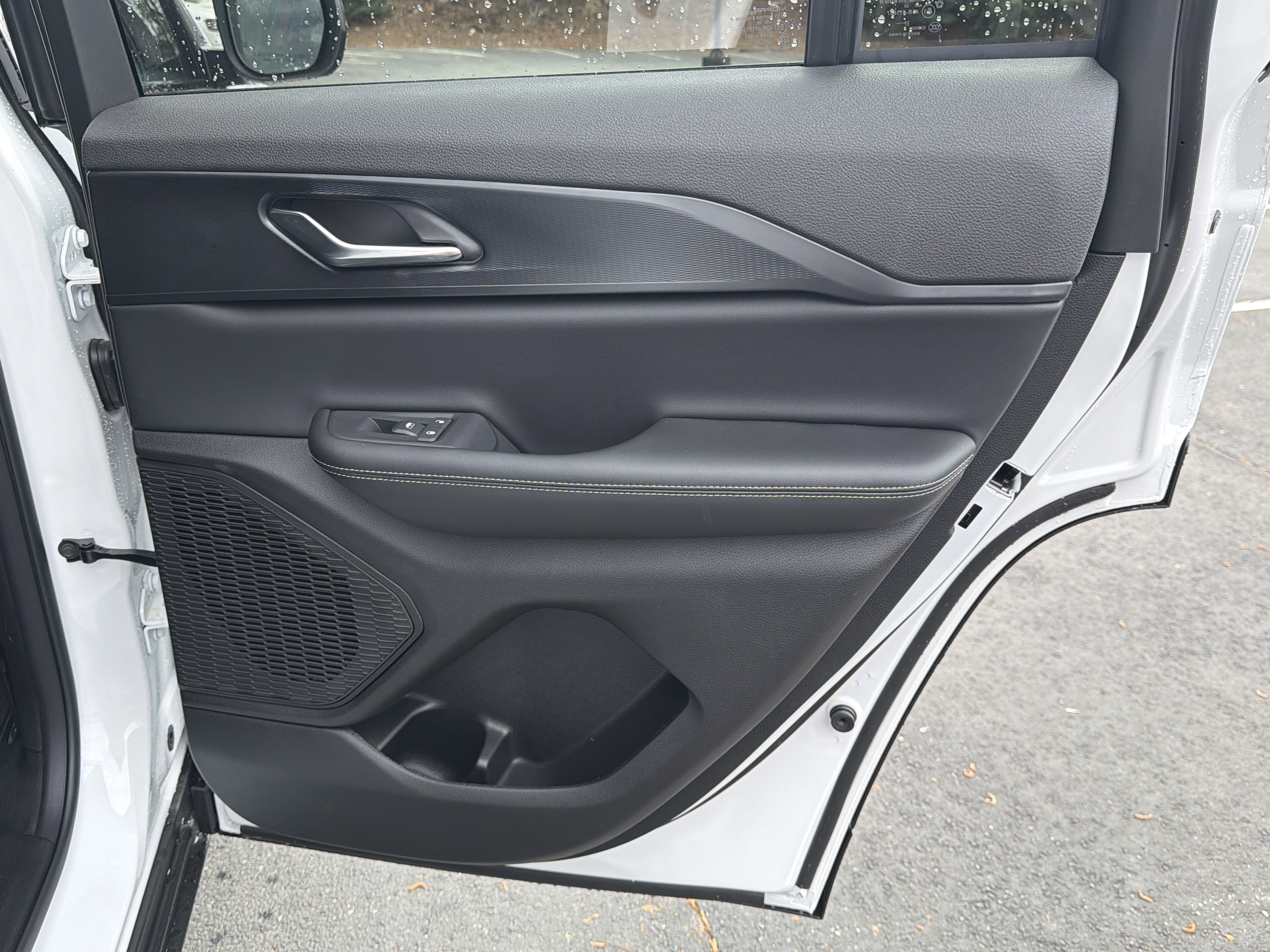 New 2026 Jeep Grand Cherokee Laredo w/ Trailer Tow Package image 19