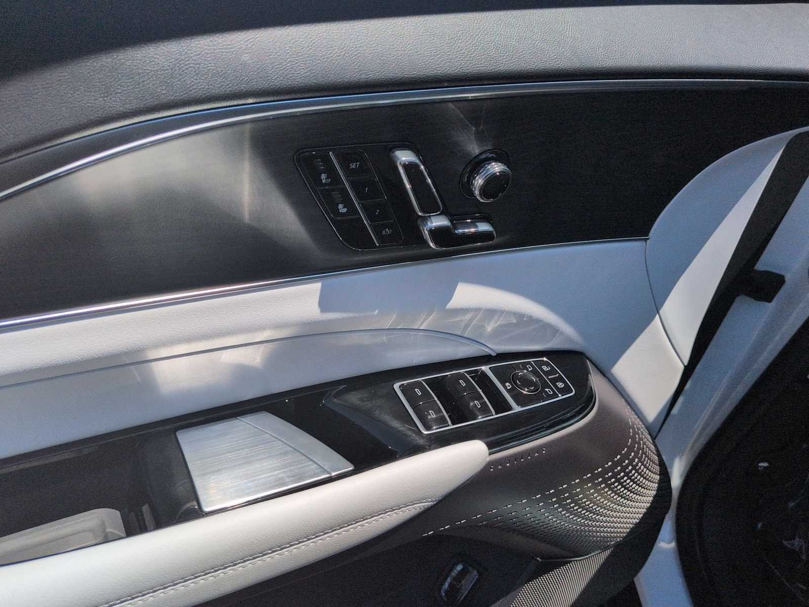 New 2026 Cadillac Lyriq Sport AWD/4WD image 11