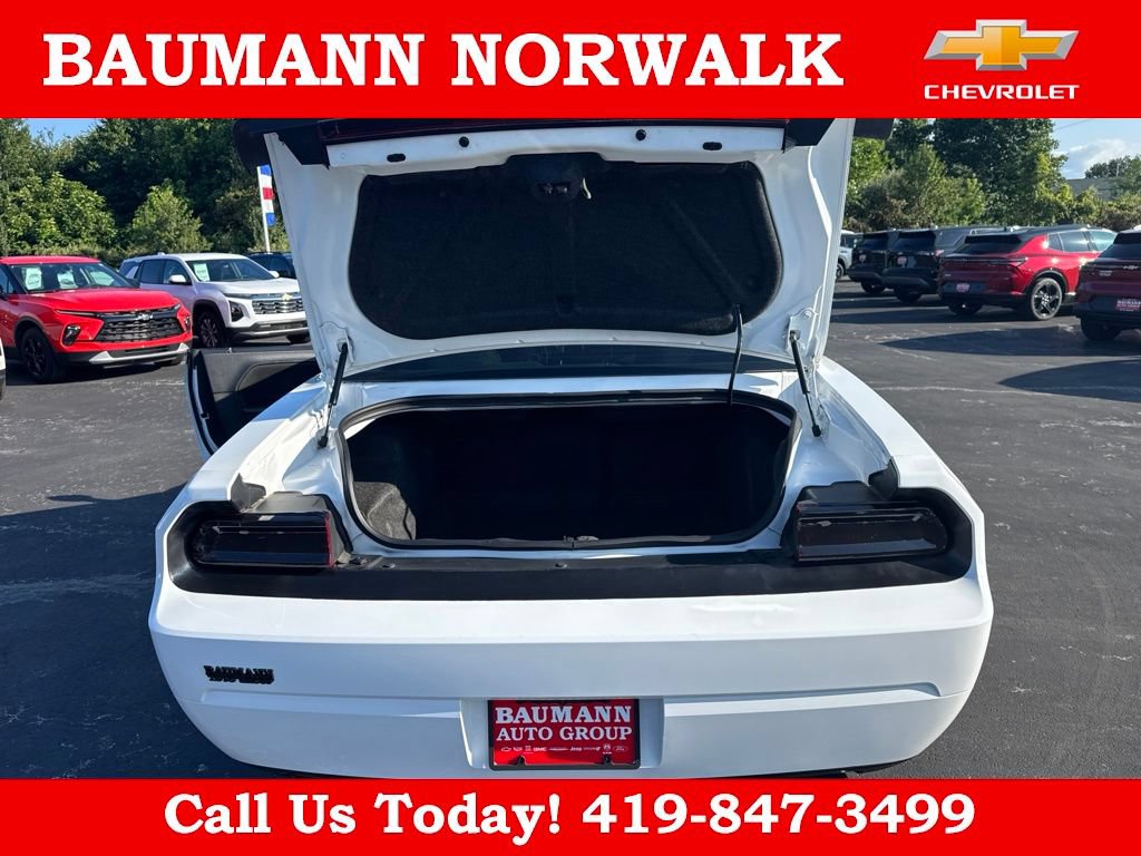 Used 2013 Dodge Challenger SXT RWD image 35